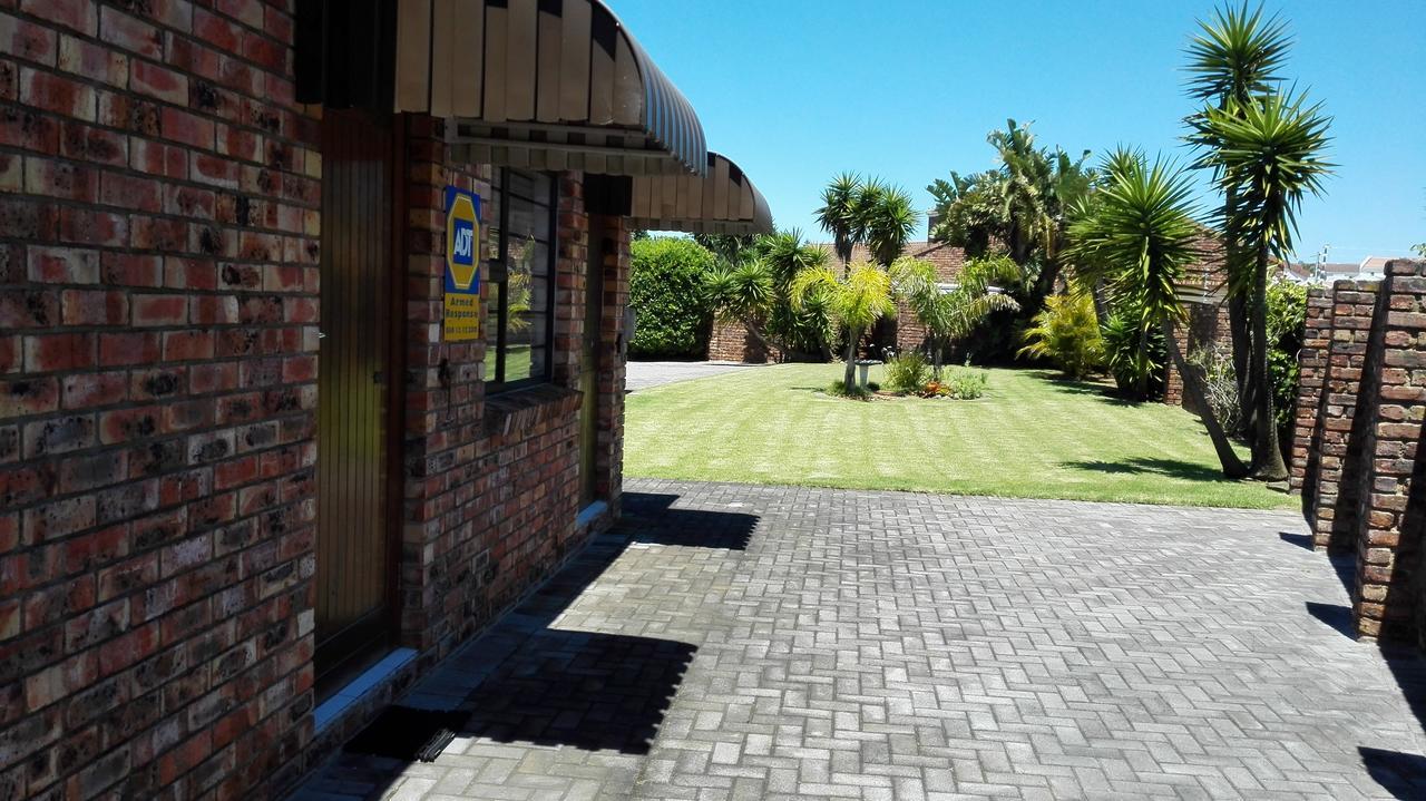 Humewood Home Stay Port Elizabeth Exterior foto
