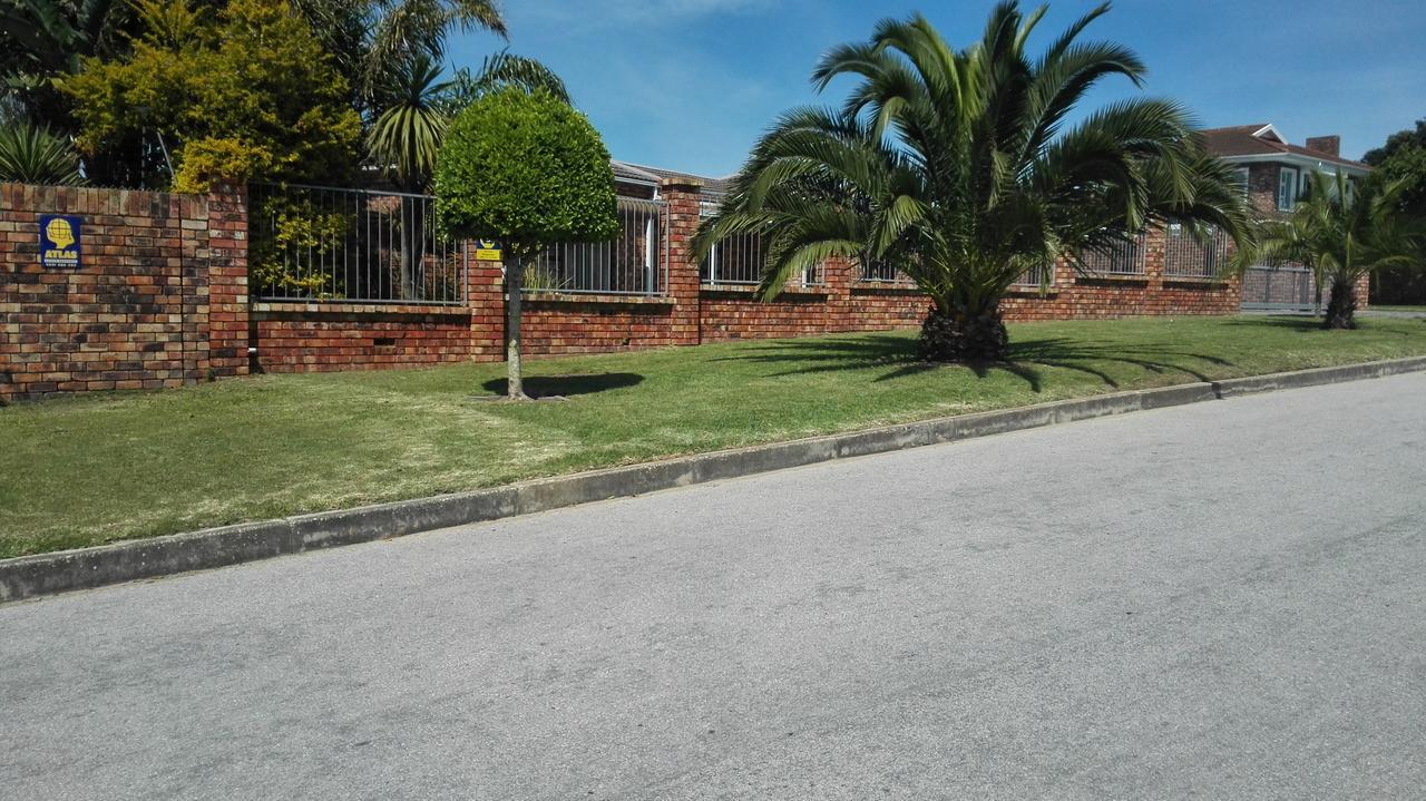 Humewood Home Stay Port Elizabeth Exterior foto