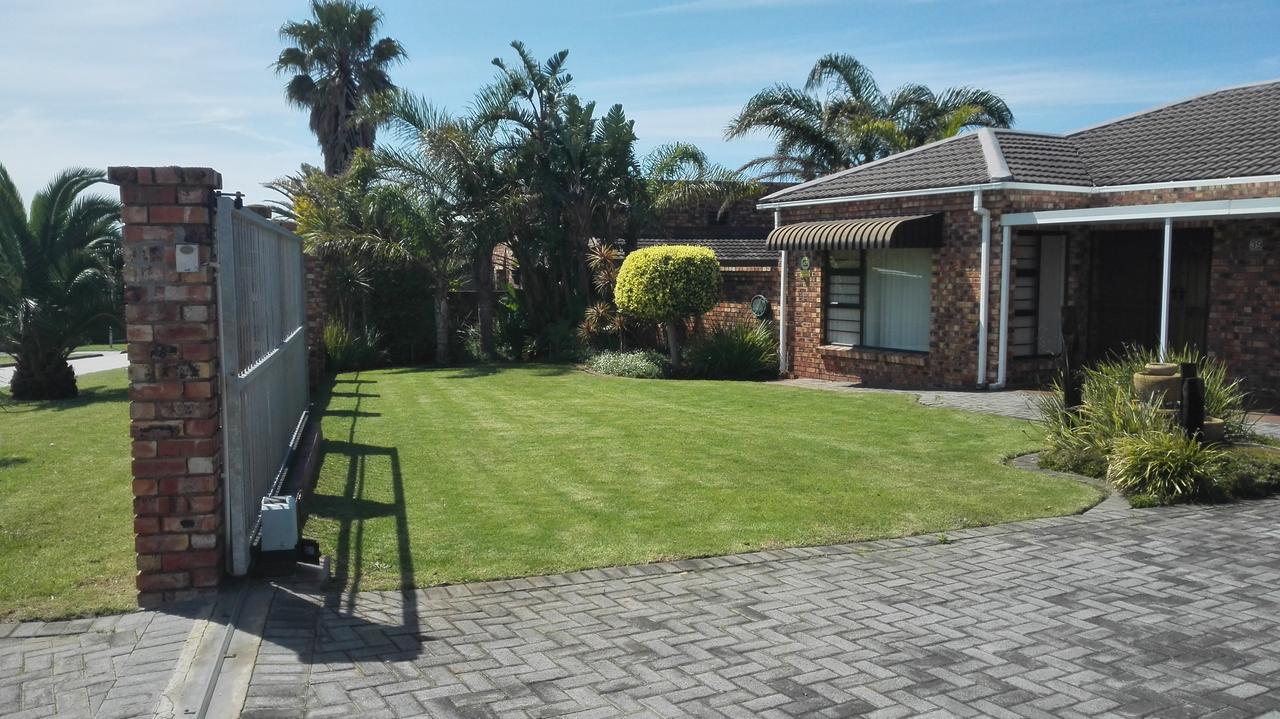 Humewood Home Stay Port Elizabeth Exterior foto